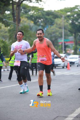 Race photo from Isoplus Run 2024 Surabaya