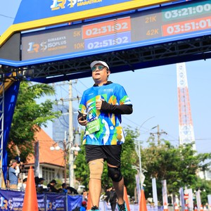 Race photo from SURABAYA ISOPLUS MARATHON 2026