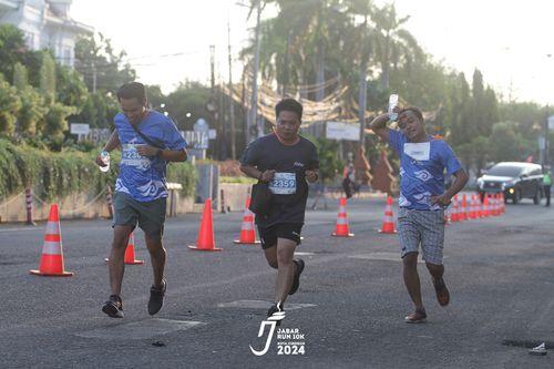 Race photo from Jabar Run 10K 2024