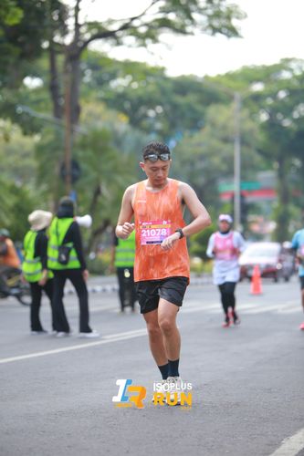 Race photo from Isoplus Run 2024 Surabaya