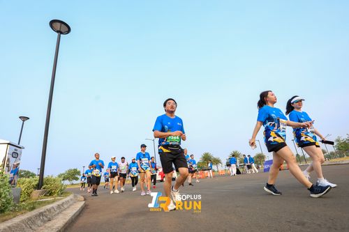 Race photo from ISOPlus Run 2024 Jakarta