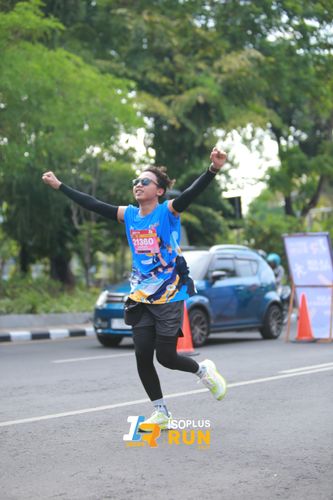 Race photo from Isoplus Run 2024 Surabaya