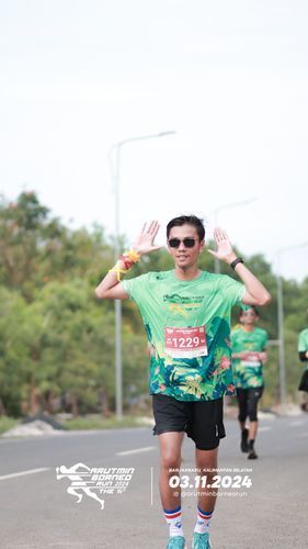 Race photo from Arutmin Borneo Run 2024