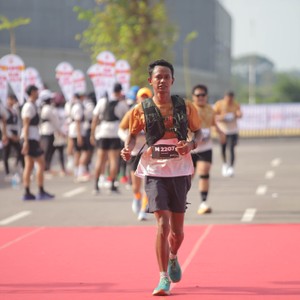Race photo from KEDIRI HALF MARATHON 2026