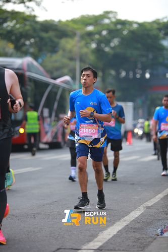 Race photo from Isoplus Run 2024 Surabaya