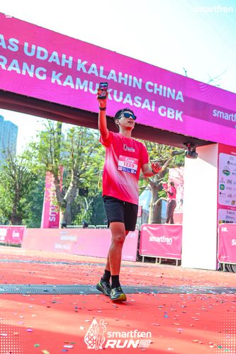 Race photo from Smartfren Run 2025 