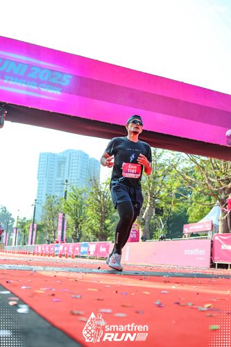 Race photo from Smartfren Run 2025 