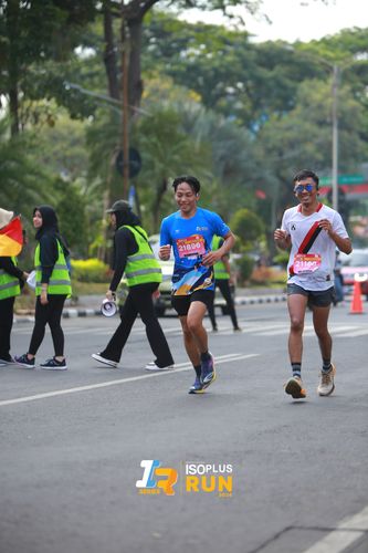 Race photo from Isoplus Run 2024 Surabaya