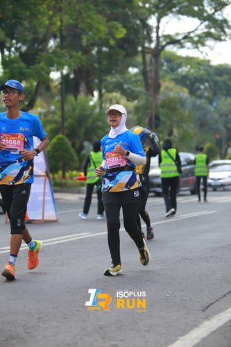 Race photo from Isoplus Run 2024 Surabaya