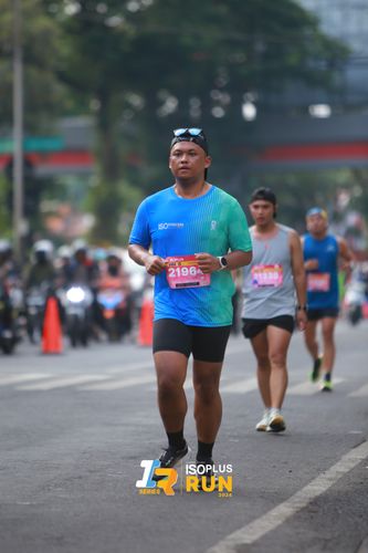 Race photo from Isoplus Run 2024 Surabaya