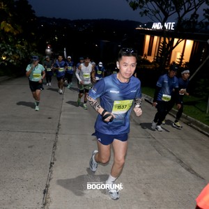 Race photo from BOGORUN 2026