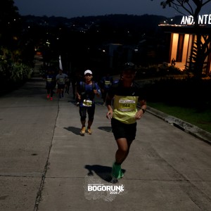 Race photo from BOGORUN 2026