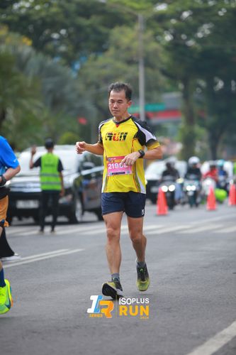 Race photo from Isoplus Run 2024 Surabaya