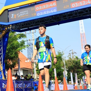 Race photo from SURABAYA ISOPLUS MARATHON 2026