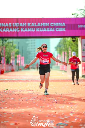 Race photo from Smartfren Run 2025 