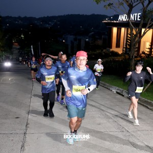 Race photo from BOGORUN 2026