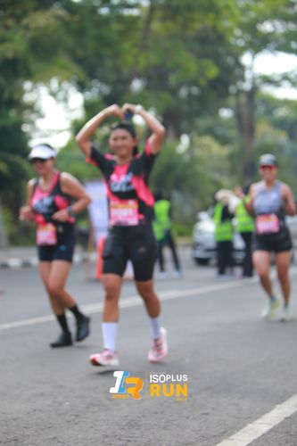 Race photo from Isoplus Run 2024 Surabaya