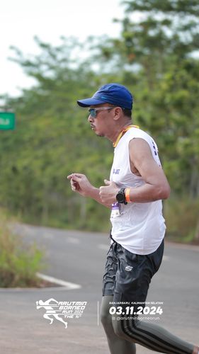 Race photo from Arutmin Borneo Run 2024