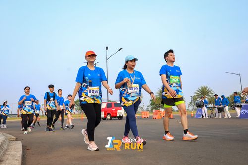 Race photo from ISOPlus Run 2024 Jakarta