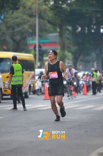 Race photo from Isoplus Run 2024 Surabaya