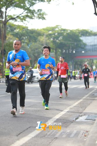 Race photo from Isoplus Run 2024 Surabaya