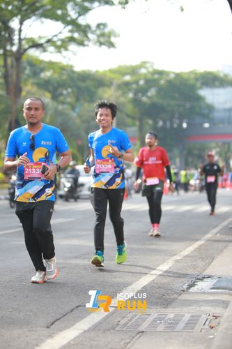 Race photo from Isoplus Run 2024 Surabaya