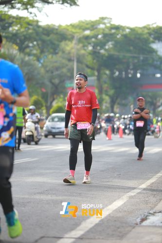 Race photo from Isoplus Run 2024 Surabaya
