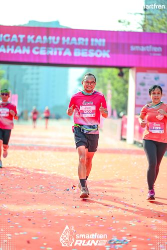 Race photo from Smartfren Run 2025 