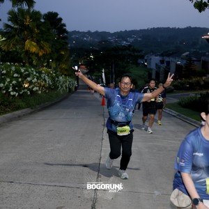 Race photo from BOGORUN 2026