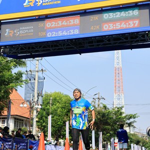 Race photo from SURABAYA ISOPLUS MARATHON 2026
