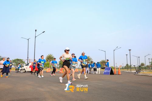 Race photo from ISOPlus Run 2024 Jakarta
