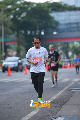 Race photo from Isoplus Run 2024 Surabaya