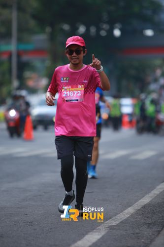 Race photo from Isoplus Run 2024 Surabaya