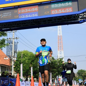 Race photo from SURABAYA ISOPLUS MARATHON 2026