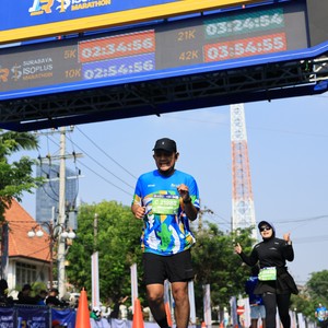 Race photo from SURABAYA ISOPLUS MARATHON 2026