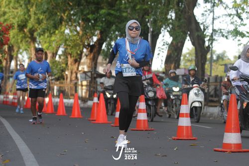 Race photo from Jabar Run 10K 2024