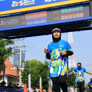 Race photo from SURABAYA ISOPLUS MARATHON 2026