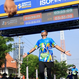 Race photo from SURABAYA ISOPLUS MARATHON 2026