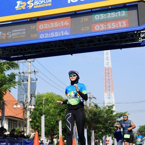 Race photo from SURABAYA ISOPLUS MARATHON 2026