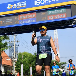 Race photo from SURABAYA ISOPLUS MARATHON 2026