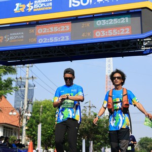 Race photo from SURABAYA ISOPLUS MARATHON 2026