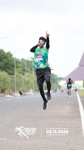 Race photo from Arutmin Borneo Run 2024