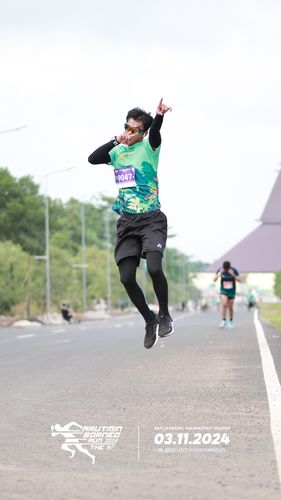 Race photo from Arutmin Borneo Run 2024