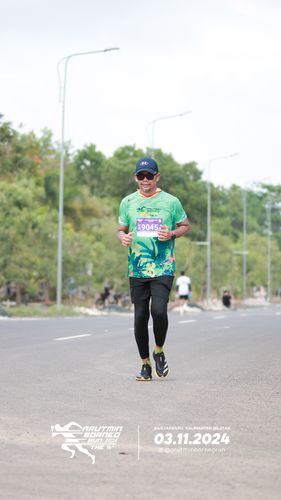 Race photo from Arutmin Borneo Run 2024
