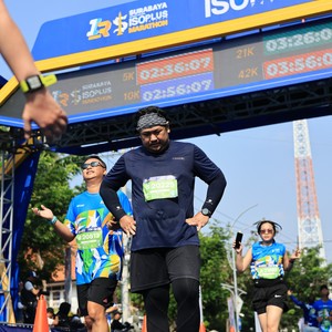 Race photo from SURABAYA ISOPLUS MARATHON 2026