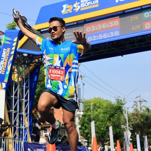 Race photo from SURABAYA ISOPLUS MARATHON 2026