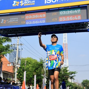 Race photo from SURABAYA ISOPLUS MARATHON 2026