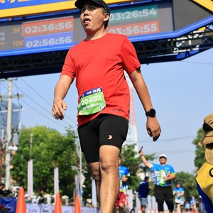 Race photo from SURABAYA ISOPLUS MARATHON 2026