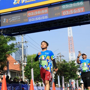 Race photo from SURABAYA ISOPLUS MARATHON 2026