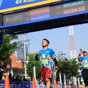 Race photo from SURABAYA ISOPLUS MARATHON 2026